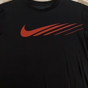 Nike tshirt